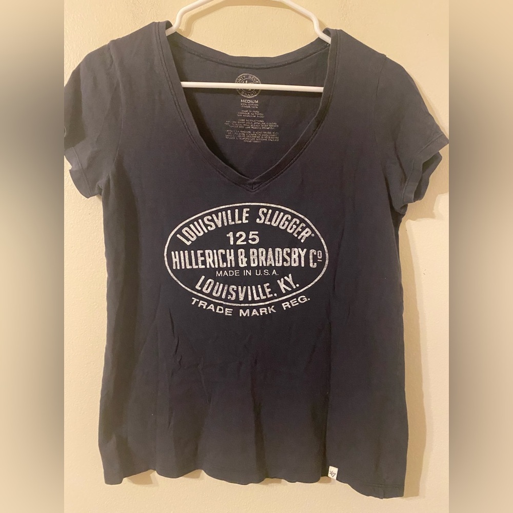 Womens 47 Brand Louisville Slugger Hillerich & Bradsby‎ V-Neck Tee Sz Medium